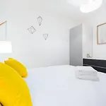 Gare / 2 / Appartistic Machines De L Ile / Wifi Fibre شقة