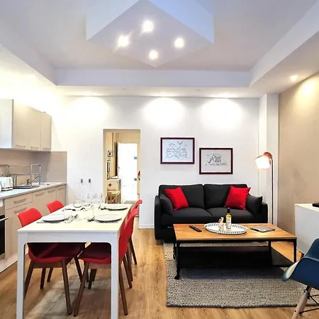 Gare / 2 / Appartistic Machines De L Ile / Wifi Fibre *