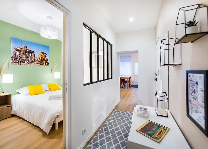 Gare / 2 / Appartistic Machines De L Ile / Wifi Fibre نانت